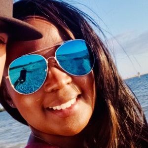 Meet your Posher, Keshia